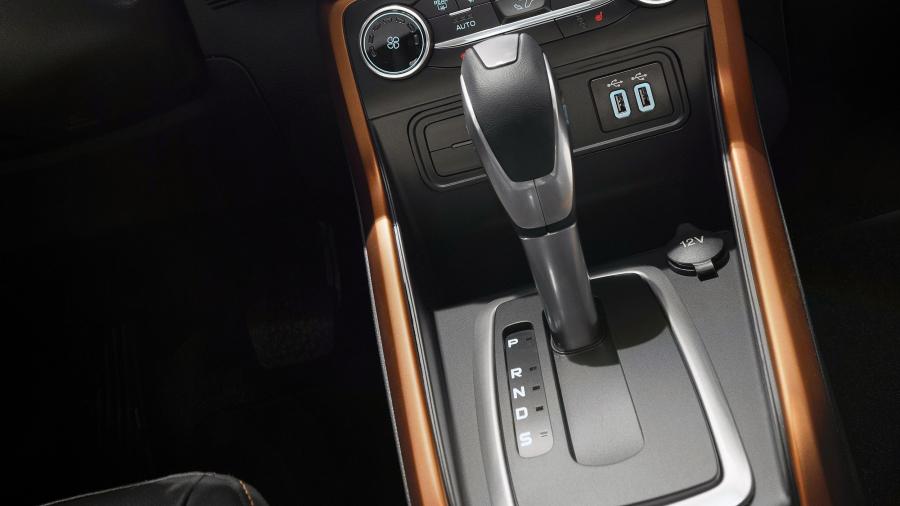 Детали интерьера Ford EcoSport Titanium 2017 года  (NA) (фото 26 из 30)